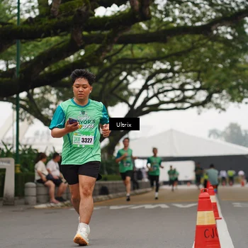 Runner Photo 8477134