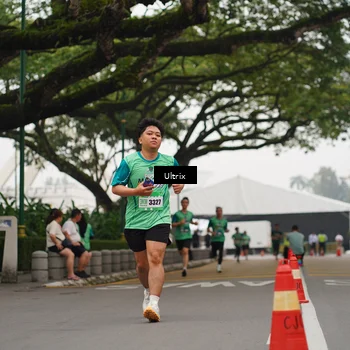 Runner Photo 8477136