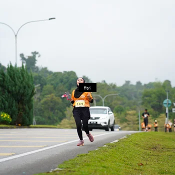 Runner Photo 8477145