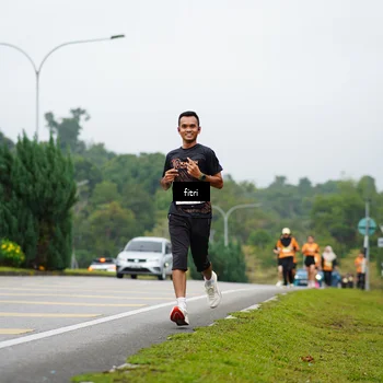 Runner Photo 8477189