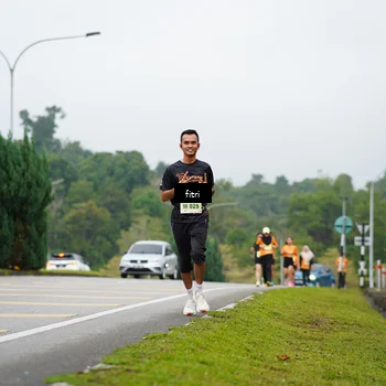 Runner Photo 8477204