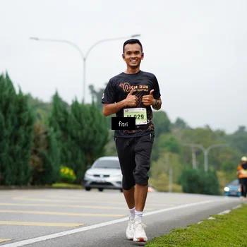 Runner Photo 8477219