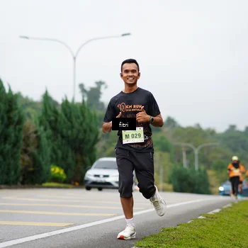Runner Photo 8477228