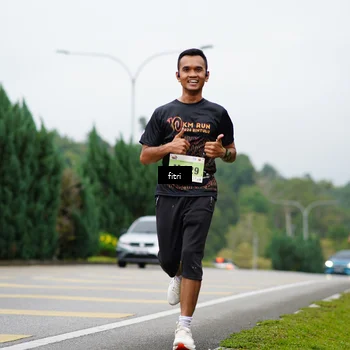Runner Photo 8477244