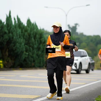 Runner Photo 8477253