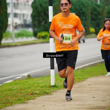 Runner Photo 8477254