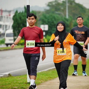 Runner Photo 8477255
