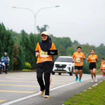 Runner Photo 8477272