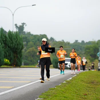 Runner Photo 8477273