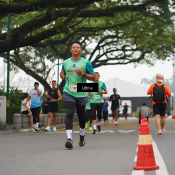 Runner Photo 8477276