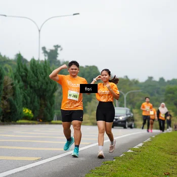 Runner Photo 8477305