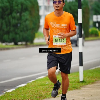 Runner Photo 8477322