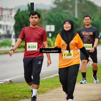 Runner Photo 8477375