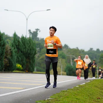 Runner Photo 8477417