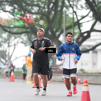Runner Photo 8477468