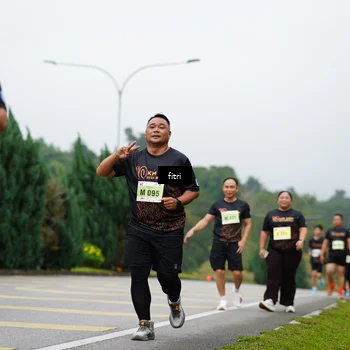 Runner Photo 8477483