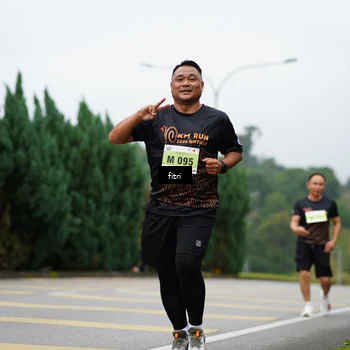 Runner Photo 8477550