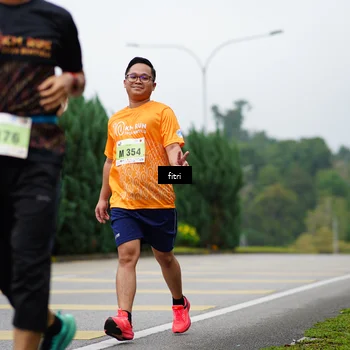 Runner Photo 8477644