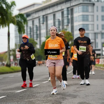 Runner Photo 8477649