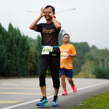 Runner Photo 8477654