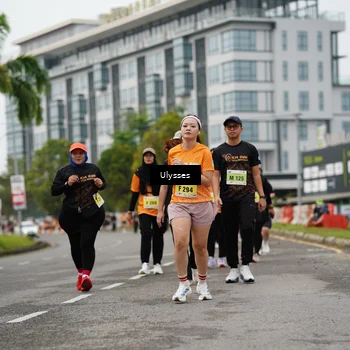 Runner Photo 8477661
