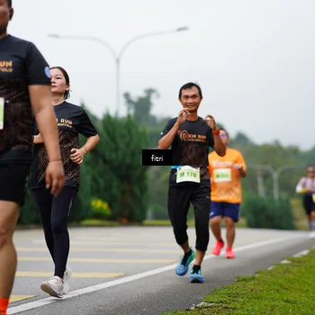 Runner Photo 8477663