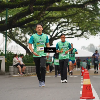 Runner Photo 8477672