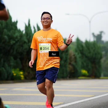 Runner Photo 8477692