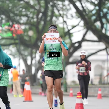 Runner Photo 8477693