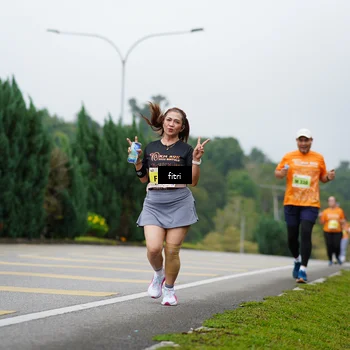 Runner Photo 8477771