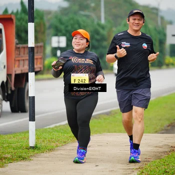 Runner Photo 8477824