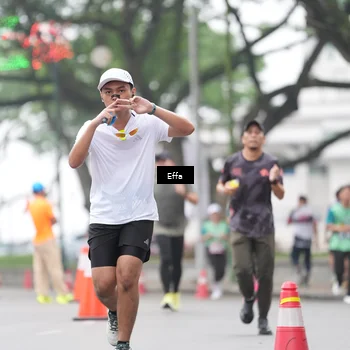 Runner Photo 8477836