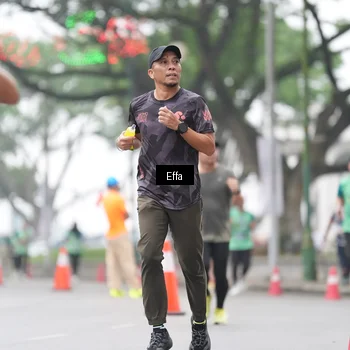 Runner Photo 8477862