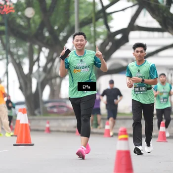 Runner Photo 8477886