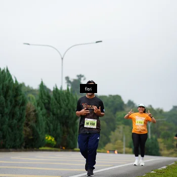Runner Photo 8478010