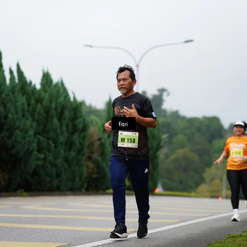 Runner Photo 8478027