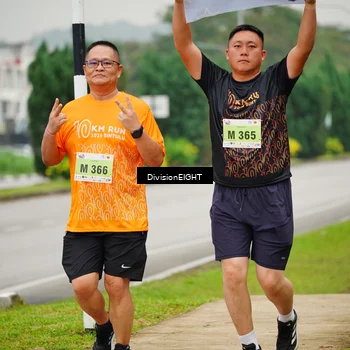 Runner Photo 8478042
