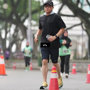 Runner Photo 8478100