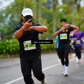 Runner Photo 8478266