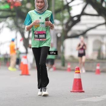 Runner Photo 8478293