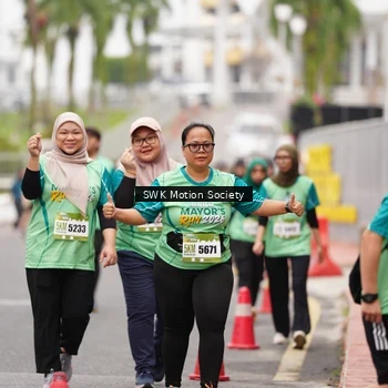 Runner Photo 8478424