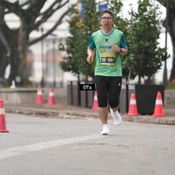 Runner Photo 8478444