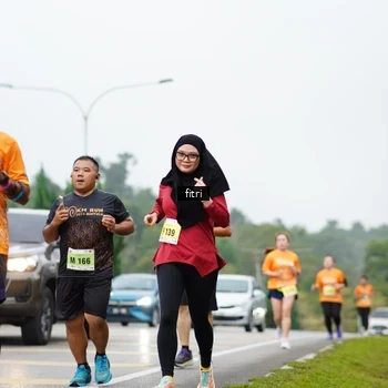 Runner Photo 8478459