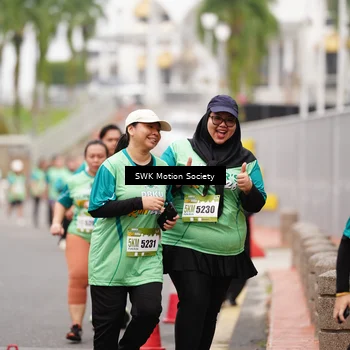 Runner Photo 8478661