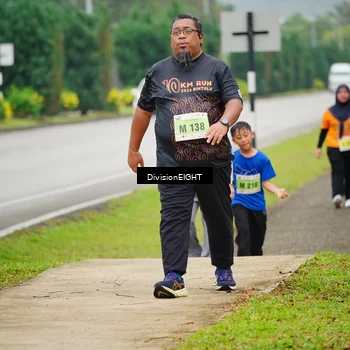 Runner Photo 8478904