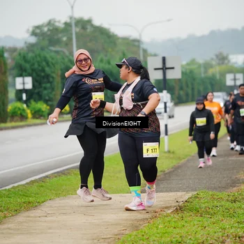 Runner Photo 8479058