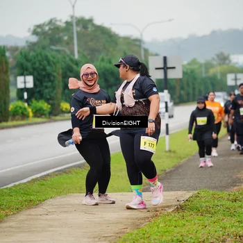 Runner Photo 8479065