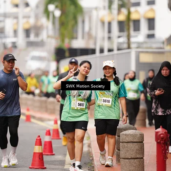 Runner Photo 8479069