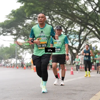 Runner Photo 8479395