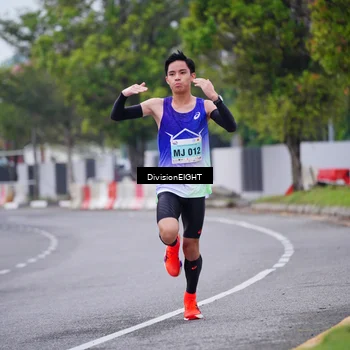 Runner Photo 8479628